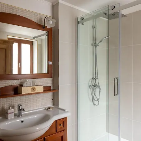 Laterale Residences Bed & Breakfast