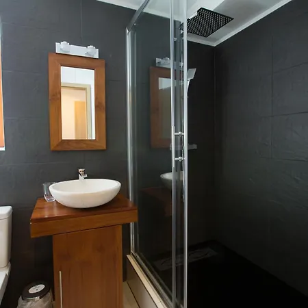 Couette-café Laterale Residences