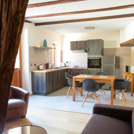 Laterale Residences Bed & Breakfast *